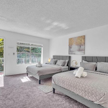 Amazing 5 - Bed Apartments Perfect For A Large Family バル ハーバー エクステリア 写真